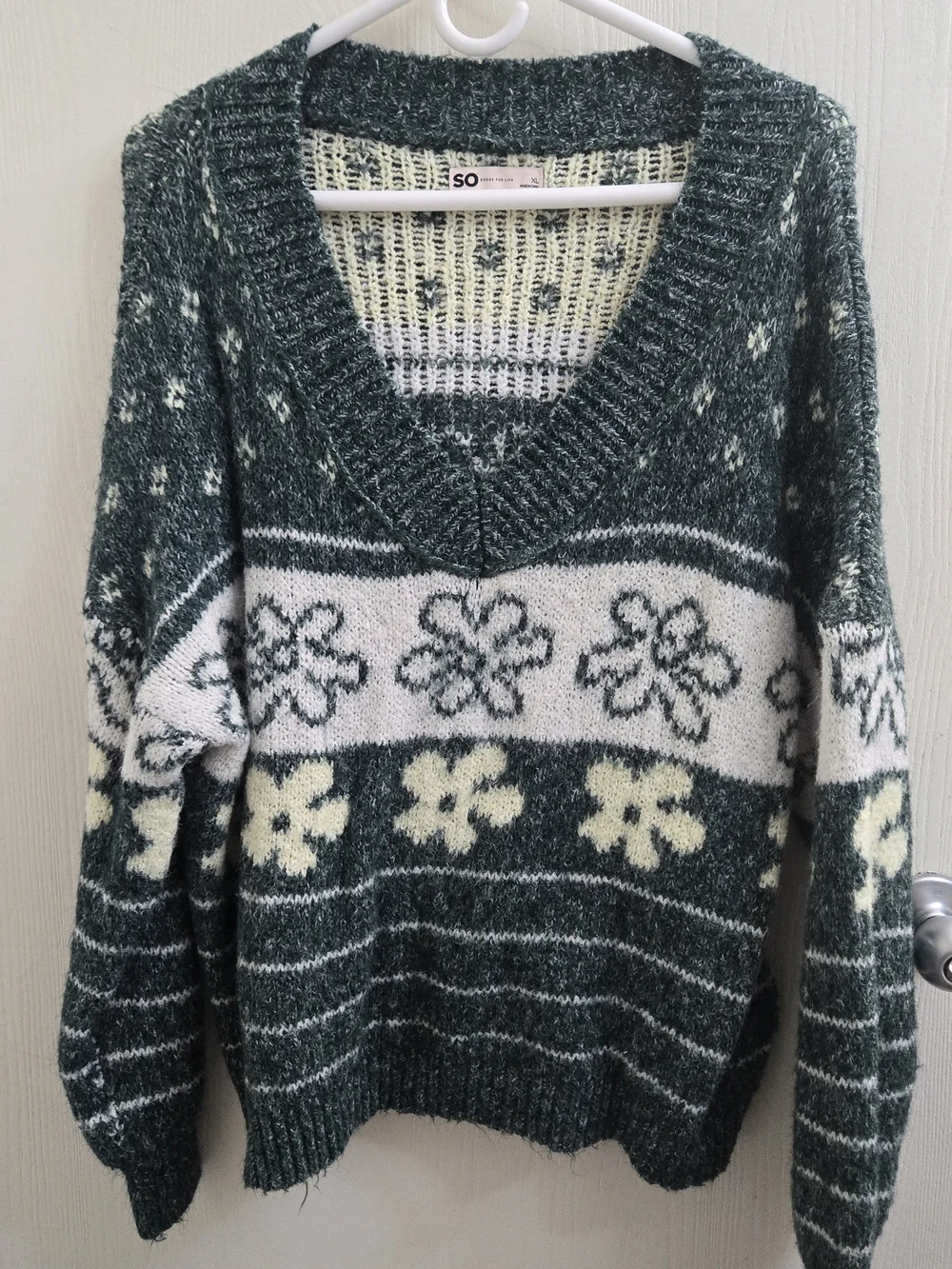 SO Forest Green Floral V-Neck Sweater XL